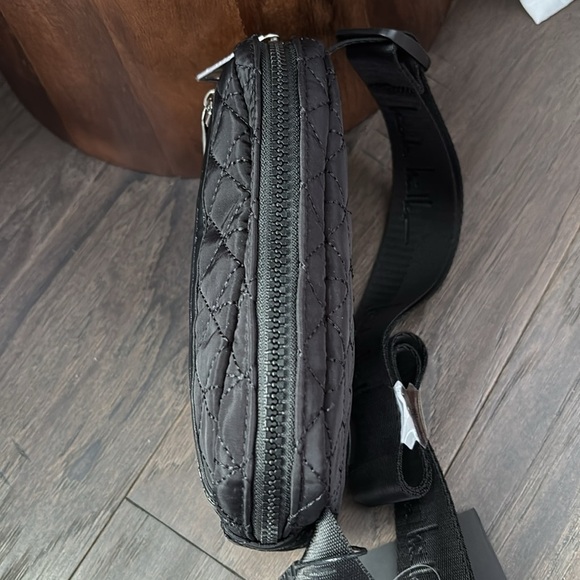 Nicole Miller Crossbody,adjustable waist bag/fanny pack,double zipper,quilted - Picture 6 of 14